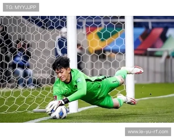 颜骏凌赛场表现引关注，成为球队关键支柱